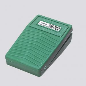 電動式ターンテーブル用 |||フットスイッチ　ＴＭ－７０２  